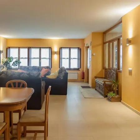 Сasa de vacaciones La Casona De La Bisa *