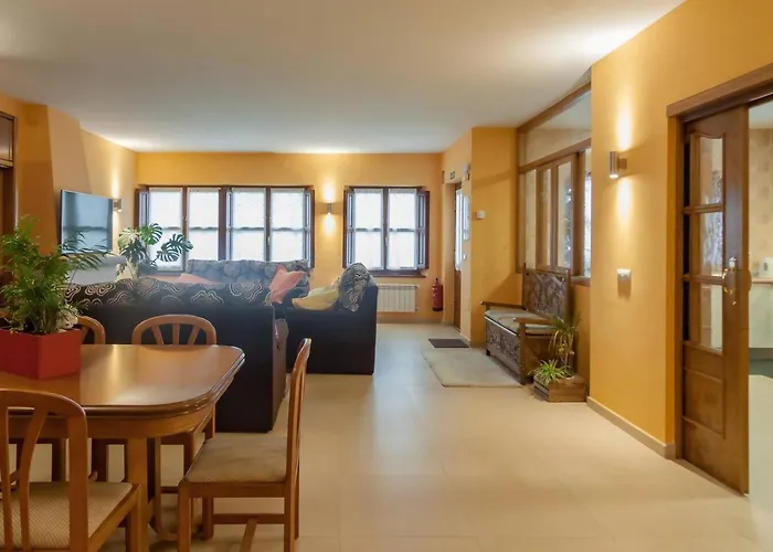 La Casona De La Bisa En Villanueva De קולומברס