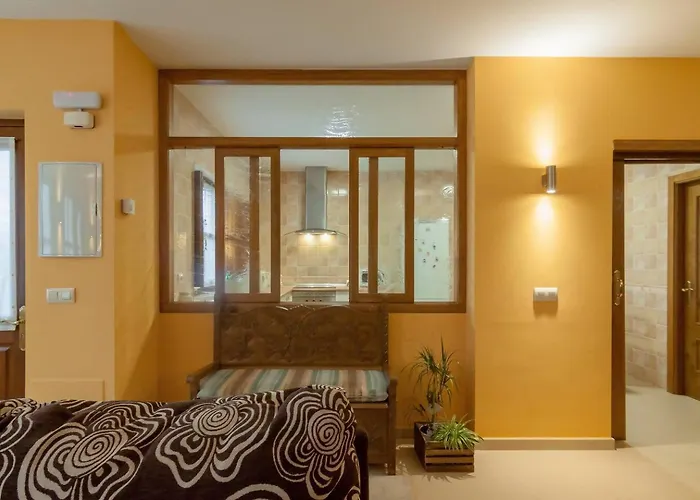 La Casona De La Bisa En Villanueva De *